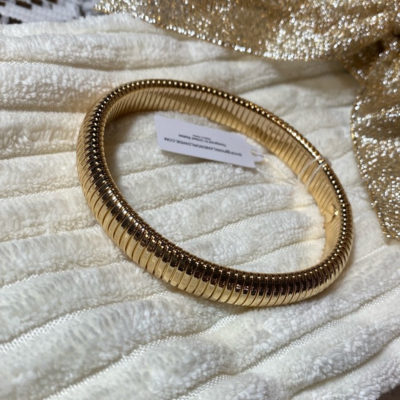 NWT SLEEK SNAKE DESIGN GOLD EMBRACEABLE BRACELET MIX MATCH 80’s LOOK - Picture 2 of 9